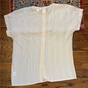 Jones New York vintage 100% silk Cream Blouse size 6